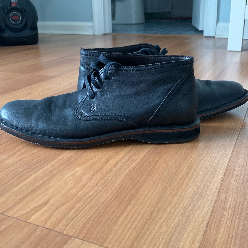 Black leather Joh Varvatos Chukka Boots